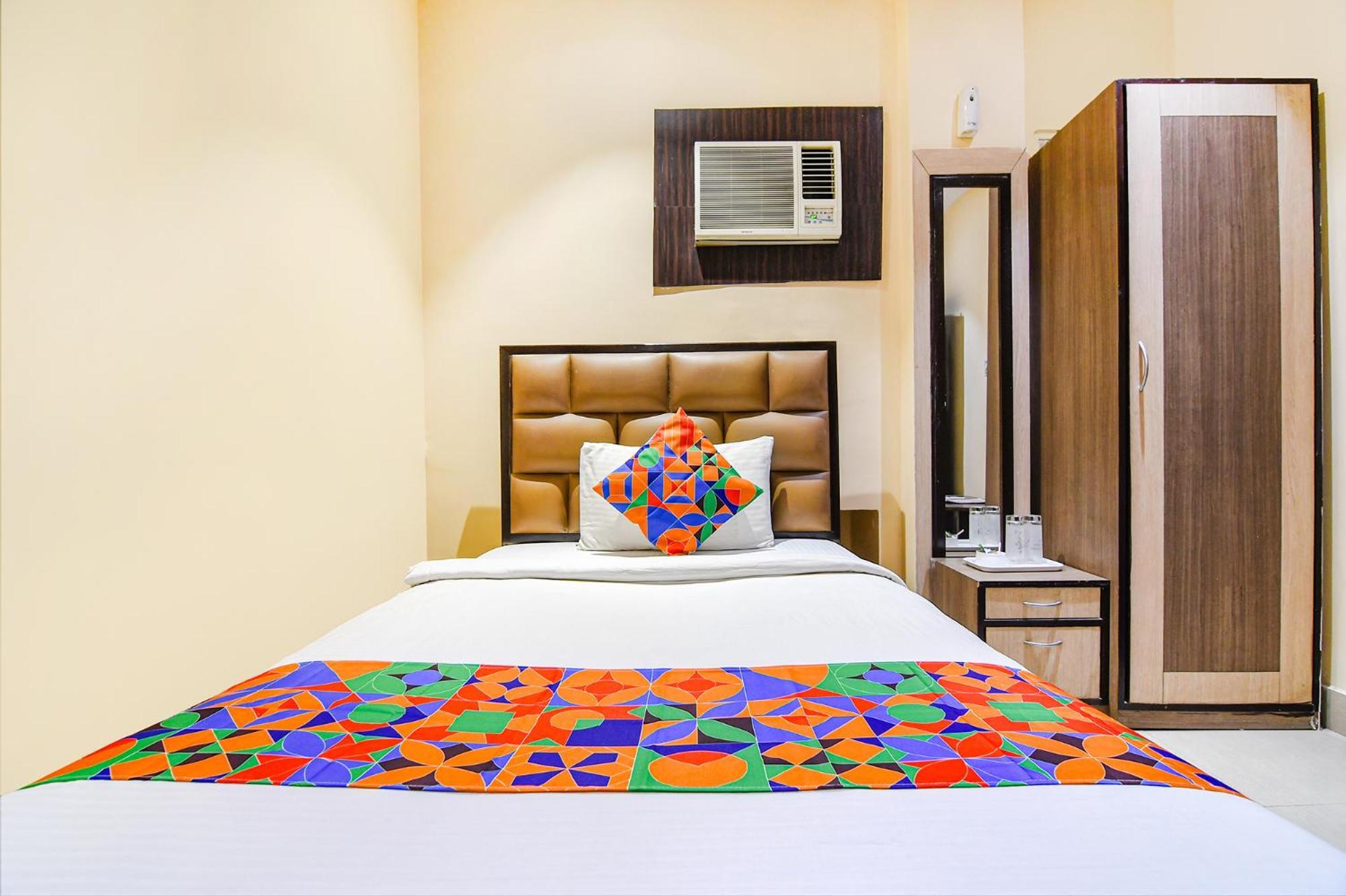 แฟ็บโฮเต็ล อายศ Hotel โกลกาตา ภายนอก รูปภาพ